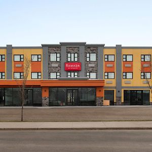 Ramada By Wyndham West Edmonton Hotel & Suites